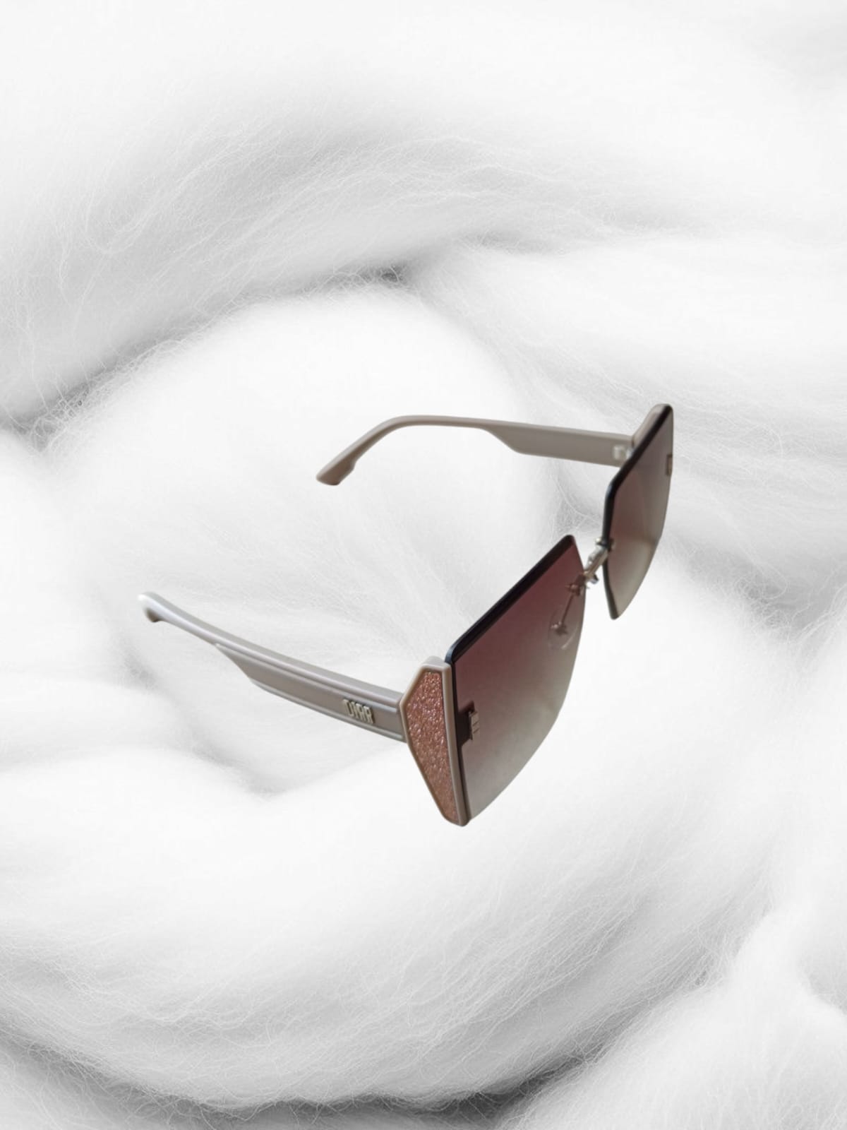 Bold Elegance Square Sunglasses