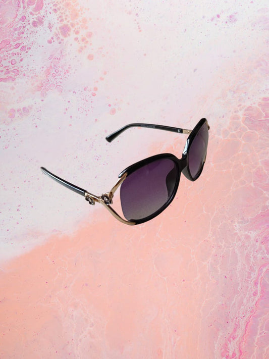 LuxeShield Elegance Sunglasses