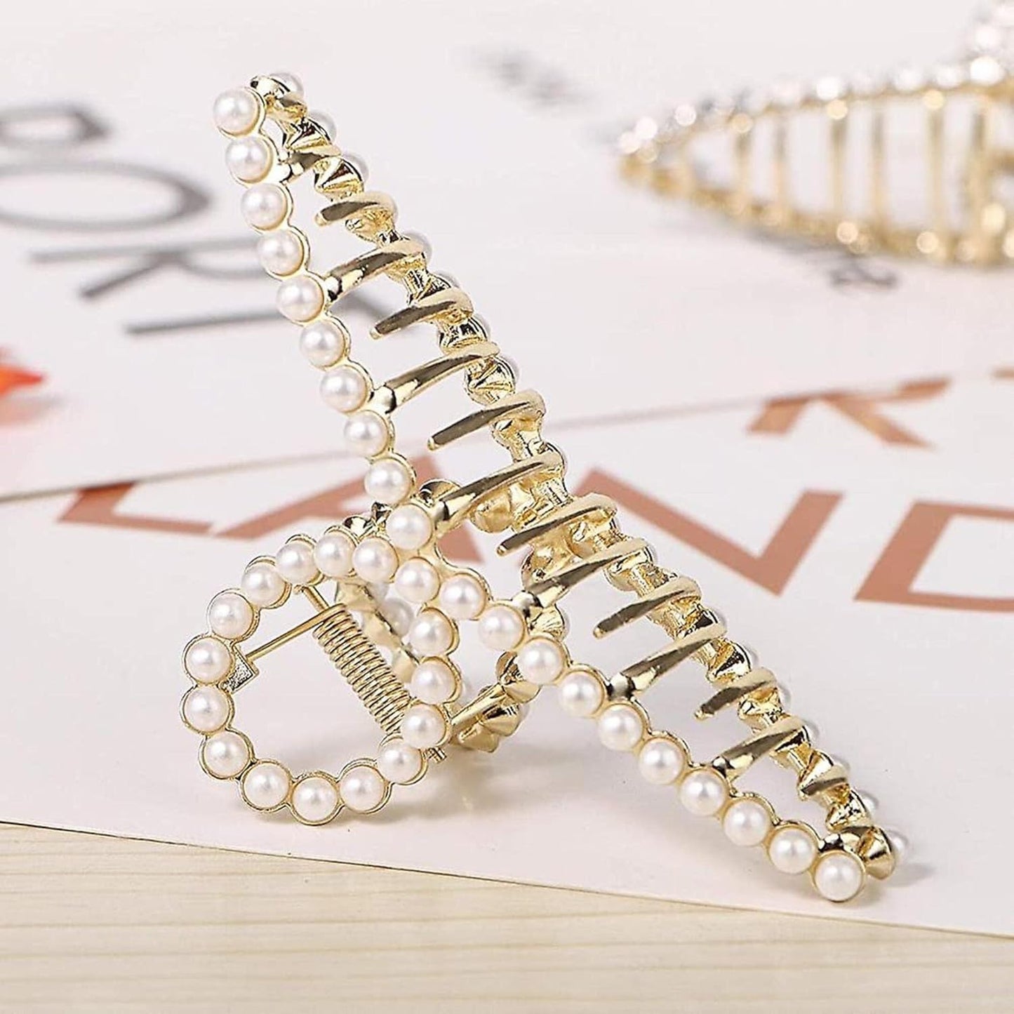 Golden Pearl Hair Claw Clip – Elegant Korean Large Hair Accessory for Women & Girls Golden Large Metal Pearl Hair Clutcher hair Claw Hair Accessories For Women Girls (Pack Of 1) Large