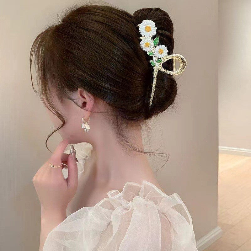 Daisy Bloom Hair Claw Clip  Golden Daisy Flower Hair Claw Clip – Stylish Floral Hair Accessory for Women & Girls