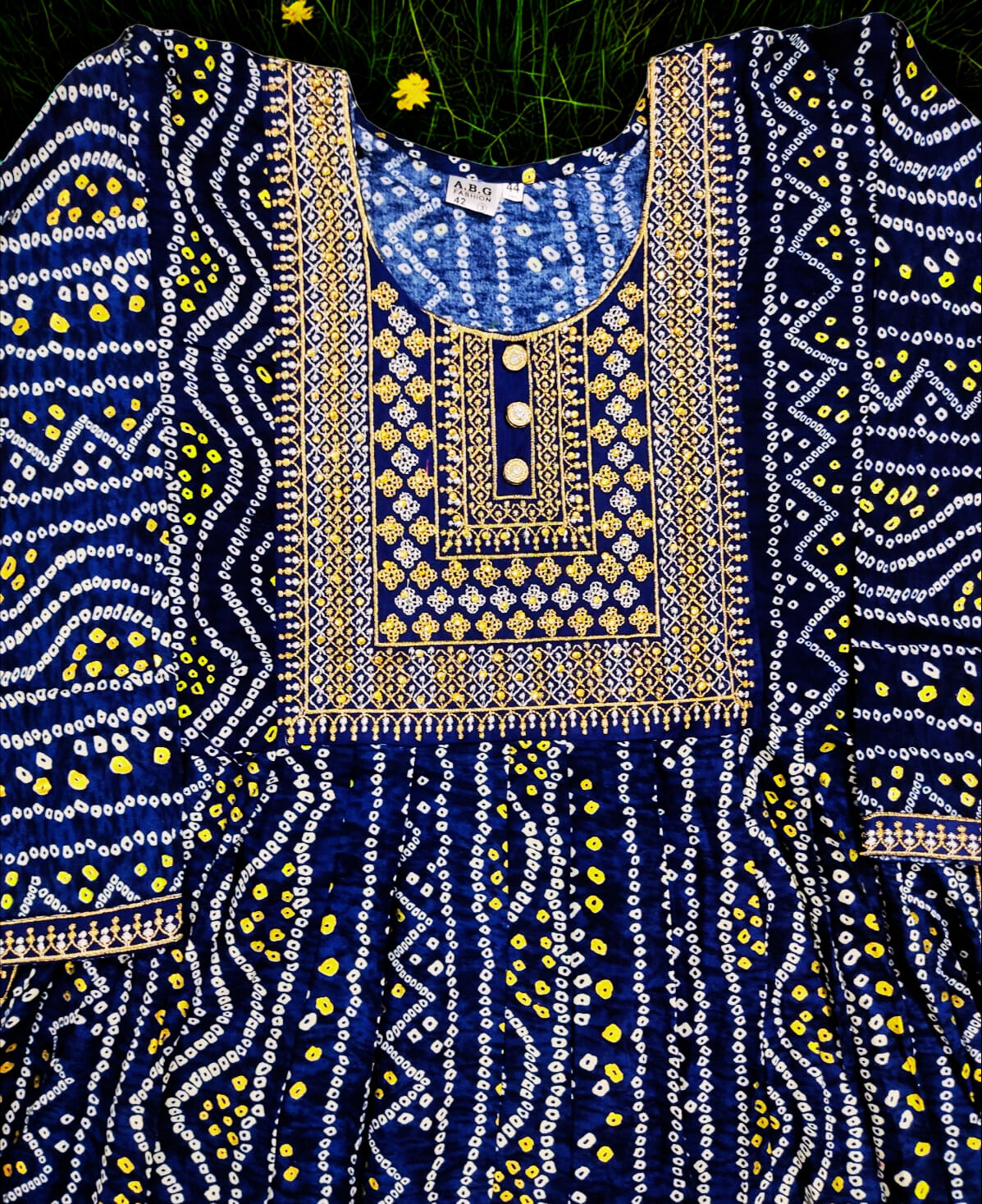 Beautiful Embroidered Ethnic Kurta Set for Women